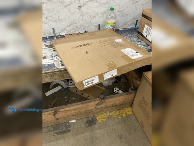Lot 49-5546883 - 1 piece replacement cushion set. Black. Unused.`