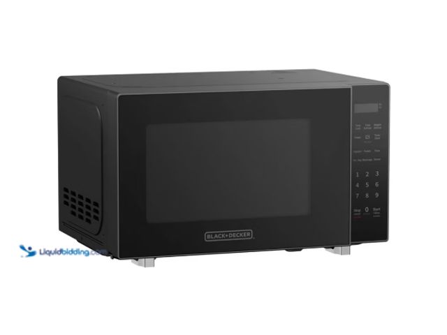 Lot 49-5545467 - BLACK+DECKER 0.7 cu ft Microwave Black, Factory Sealed