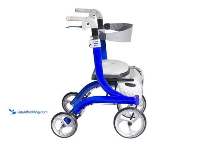 Lot 49-5545089 - Baby Walker Unused
