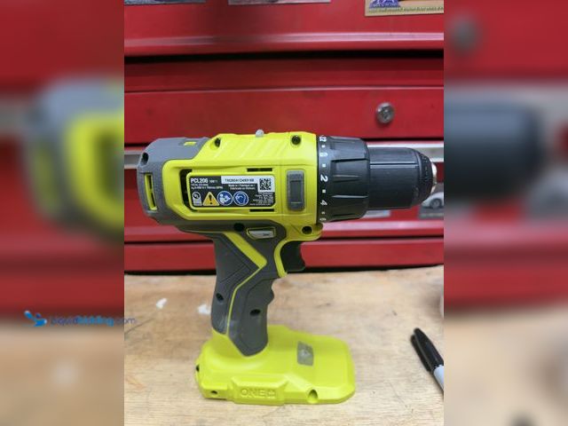 Lot 49-1910251 - Drill only,No battery