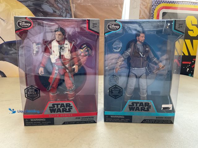 Lot 49-1505781 - COLLECTIBLE LOT OF 2 DISNEY STAR WARS DIECAST METAL ELITE SERIES ACTION FIGURES INCLUDING POE DAMERO...
