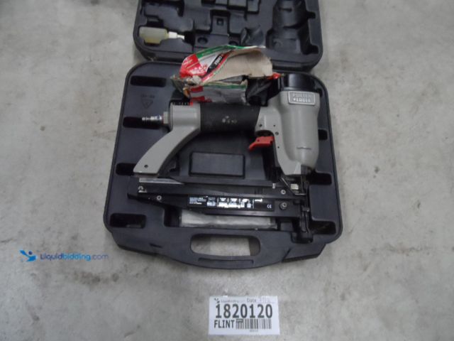 Lot 49-1820120 - 1 Porter Cable FN250B Cordless Air Nailer Porter Cable 16 Gauge Finish Nailer Used In Fair Condition...