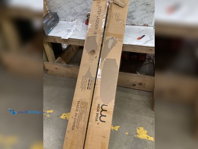 Lot 49-5488390 - WOA WOA 6 Step Ladder, Lightweight Folding Ladder with Non-Slip Wide Pedals, Ladder with Safe Grip H...