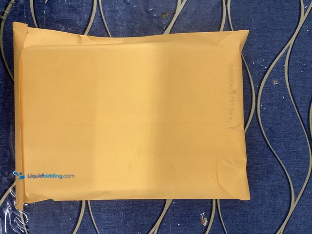 Lot 49-5490221 - Lot of 15 Random Justice League Comics LBC7