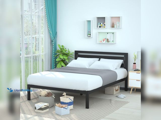 Lot 49-3531849 - Queen 14" - Amazon Basics Industrial Metal Bed Frame with Headboard and Wood Slats, 14 Inches High, ...