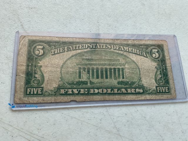 Lot 49-1804347 - 1934 A LARGE BLUE SEAL UNITED STATES $5 DOLLAR SILVER CERTIFICATE.
