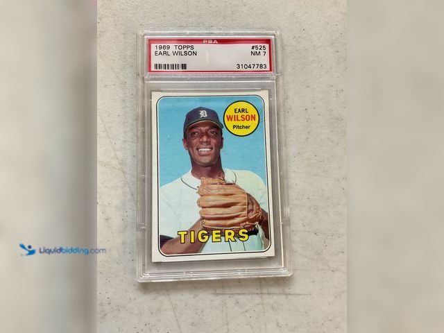 Lot 49-1505274 - COLLECTIBLE WOW GRADED CARD! 1969 TOPPS EARLY WILSON #525 PSA GRADED 7 NM #COINS1211