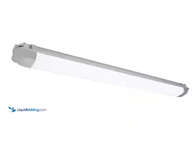 Lot 49-1624367 - Commercial Electric 1-Pack 4 ft. Vapor Tight 4500 Lumens LED Wraparound Light Fixture 38W 120-277V A...