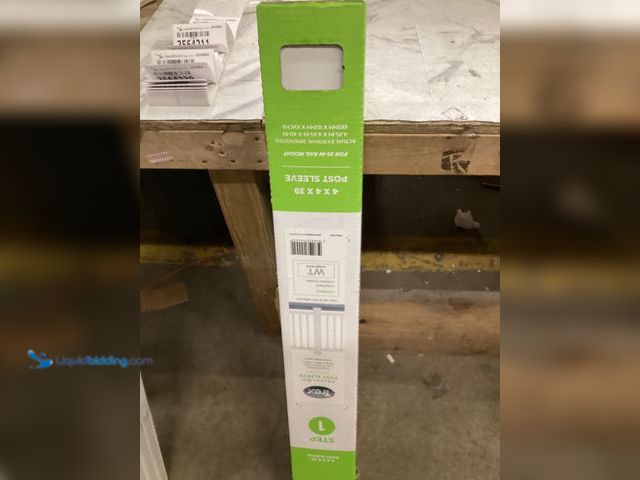 Lot 49-3564209 - 4 In. X 4 In. X 39 In. White Composite Post Sleeve For Decks And Fencing Unused