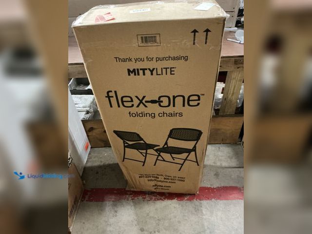 Lot 49-5413188 - HDX
Plastic Seat Folding Chair in Black New Damage to Box