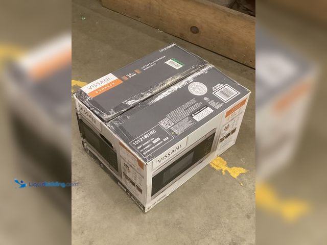 Lot 49-5483837 - Vissani 19 in. 0.9 cu. ft. 900-Watt Countertop Microwave Oven in Stainless Steel with Convection and...