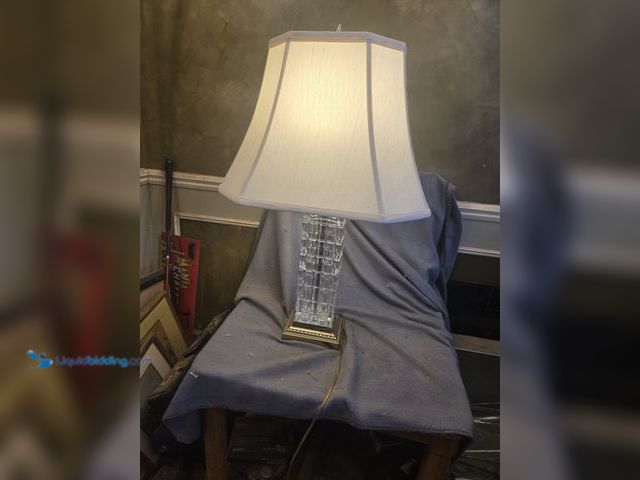 Lot 49-1805587 - 1 glass  brass Beautiful brass and glass table lamp  
28" tall