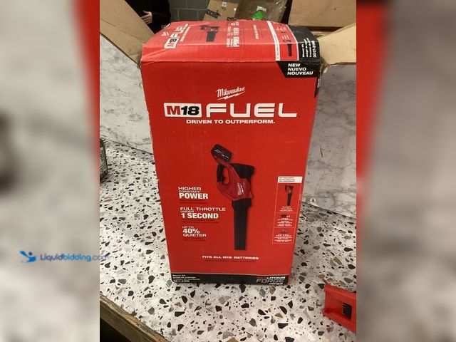 Lot 49-5460696 - Milwaukee
M18 FUEL 120 MPH 500 CFM 18V Brushless Cordless Battery Powered Leaf Blower Model # 3017-...