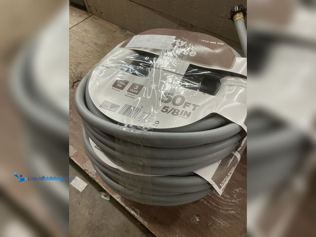 Lot 49-5484824 - 5/8 in. Dia x 50 ft. Light Duty Garden Hose (3pack) New