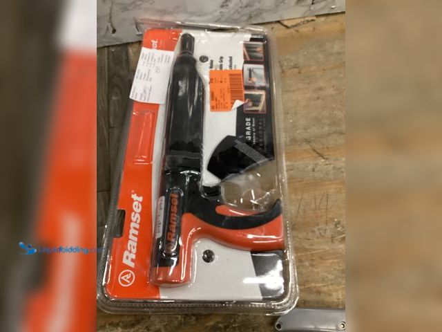 Lot 49-5411787 - MasterShot 0.22 Caliber Powder Actuated Tool (PAT). Model # 40088. Slightly used