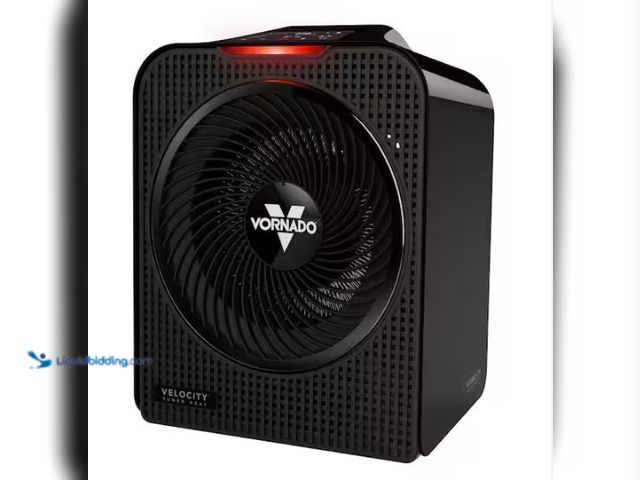 Lot 49-1577149 - Vornado Forced Air Velocity 5 Whole Room 1500-Watt 5118 BTU Electric Space Fan Electric Heater Furna...