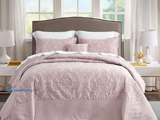 Lot 49-1513988 - CHIXIN Oversized Bedspread Coverlet Set King Size - Lightweight Bedding Cover - Beautiful Stitching ...
