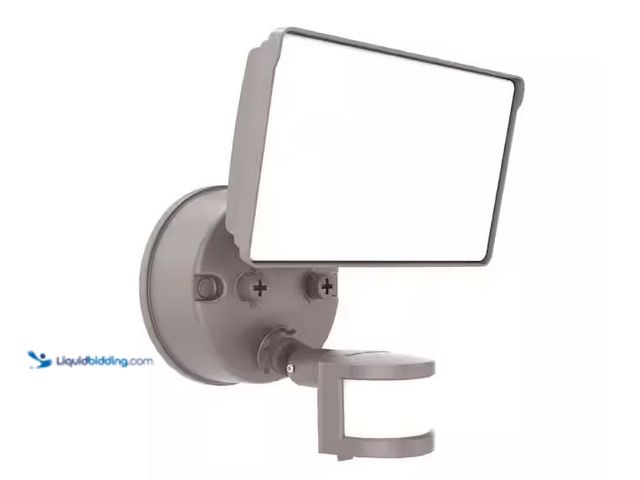 Lot 49-1576515 - HALO 200-Watt Equivalent, 6000 Lumen, Integrated LED, Motion Sensing Large Flood Light, Bronze Model...