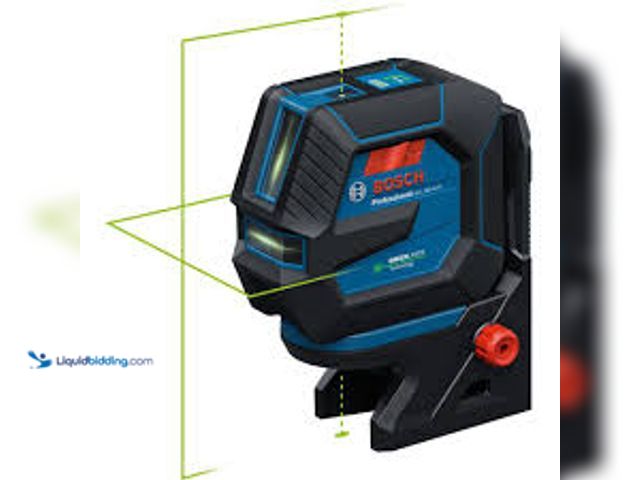 Lot 49-3540262 - Bosch 330 ft. Green Combination Laser Level Self Leveling with VisiMax Technology, Fine Adjustment M...