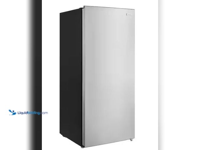 Lot 49-1536541 - Vissani 7.1 cu. ft. Manual Defrost Convertible Upright Freezer in Stainless Steel Look, Model # MDUF...