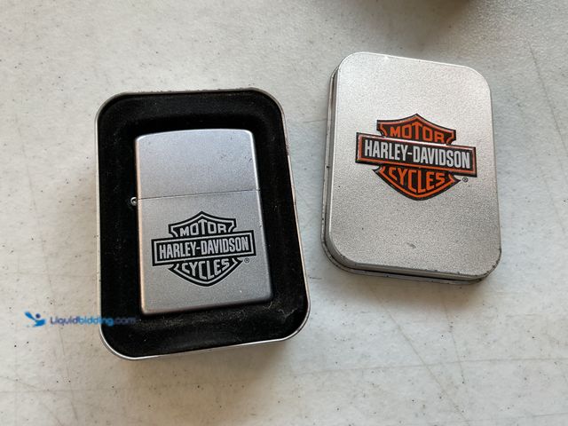Lot 49-1810284 - COLLECTIBLE HARLEY DAVIDSON ZIPPO LIGHTER