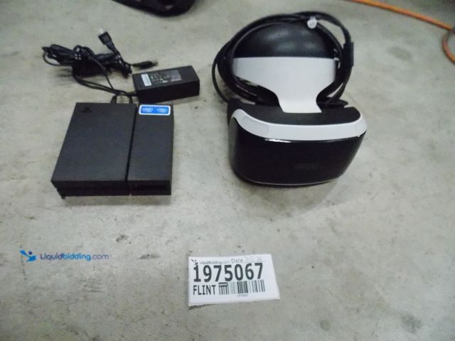 Lot 49-1975067 - 1 Sony NV VR Headset Sony VR Headset With Processor Unit Used In Fair Condition, They Do Have Some W...