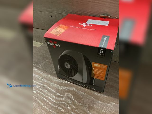 Lot 49-3540049 - VORNADO VH240 1500-WATT BLACK ELECTRIC FAN SPACE HEATER ADVANCED SAFETY FEATURES (tested works) Used