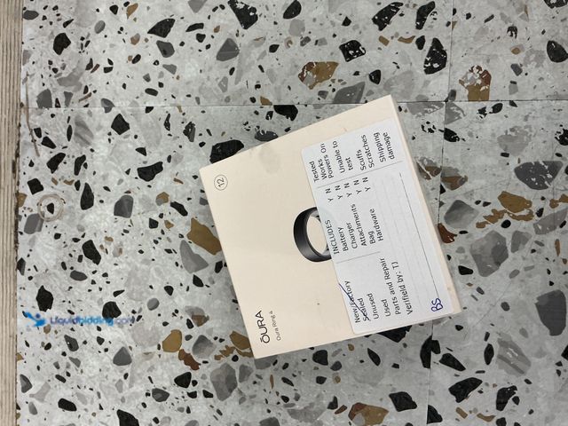 Lot 49-5485403 - Oura Ring 4 Stealth - Size 12. Model #6430060153561. New