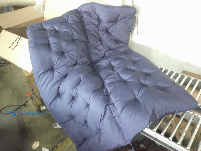 Lot 49-1516948 - navy outdoor cushion, 5x3, unused.  Ref#MTMED-0804