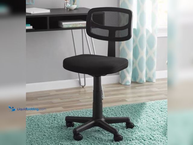 Lot 49-1631022 - Mainstays Mesh Task Chair with Plush Padded Seat, Teens and Adult, Black/Black, Model # 213642741, U...
