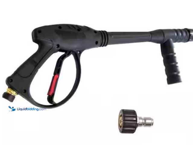 Lot 49-1514519 - DEWALT Spray Gun with Side Assist Handle, M22 Connections for Cold Water 4500 PSI Pressure Washer, Q...