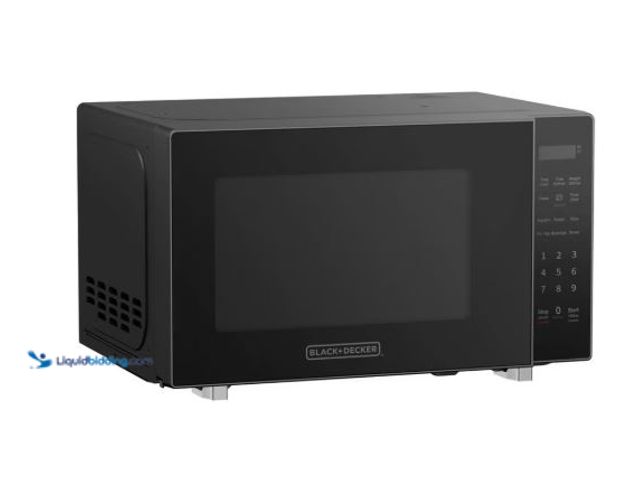 Lot 49-1627426 - BLACK+DECKER 0.7 cu ft Microwave Black Model #94768087, New  Ref#LBREL