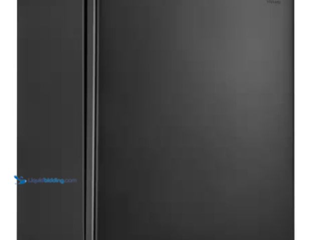 Lot 49-1516921 - Vissani 2.6 Cu. Ft. Mini Refrigerator in Black, ENERGY STAR, Model # HVAR26GBE, unused, tested works...