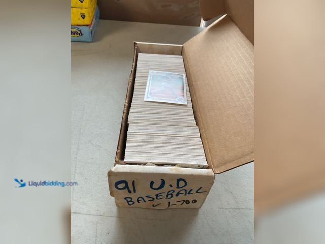 Lot 49-5341594 - 1991 UPPER DECK BASEBALL COMPLETE 700 CARD SET INCLUDING KEN GRIFFEY JR AND MORE
