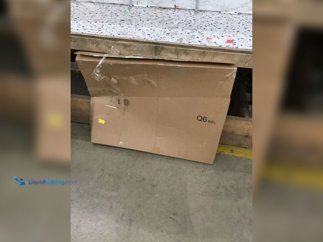 Lot 49-5478581 - Vehicle Floor Mat Kit (Black) Item is unused