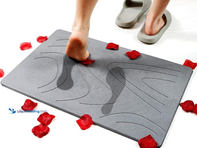 Lot 49-3465347 - Layameis Stone Bath Mat, Diatomaceous Earth Shower Mat, Fast Drying Mat for Bathroom, Non-Slip Super...