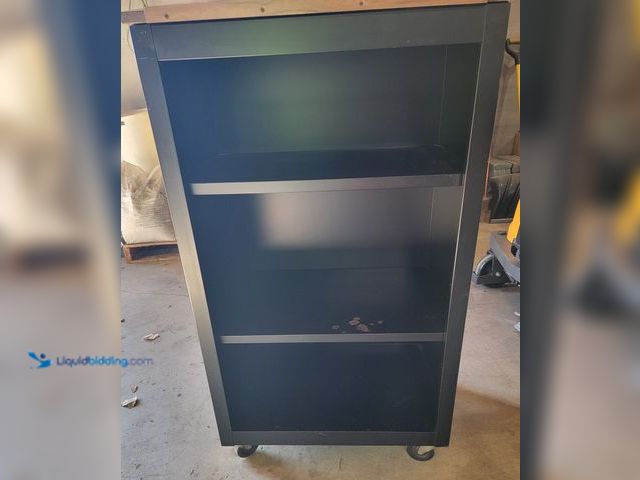 Lot 49-1816008 - 1 Rolling Stand Podium Black and Wood framed Podium on wheels
Great for speaking engagements