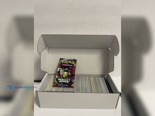 Lot 49-910401 - 600+ Pokemon Card Bulk Lot – includes Rares, Foils, Vintage & EX Cards, Common, Uncommon, Modern + B...