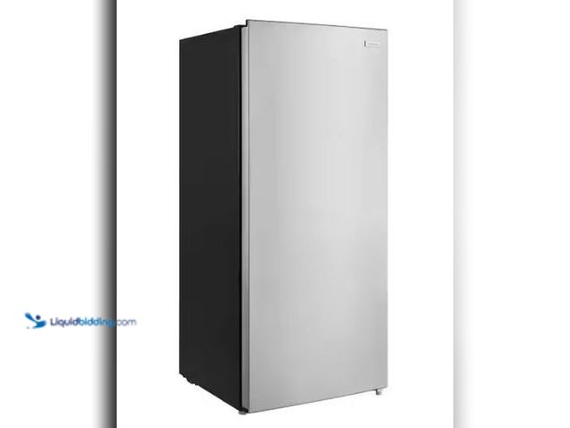 Lot 49-1535672 - Vissani
7.1 cu. ft. Manual Defrost Convertible Upright Freezer in Stainless Steel Look, Model # MDU...