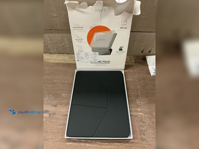 Lot 49-3528468 - Dynamic Folio Case (ipad pro 13) Unused
