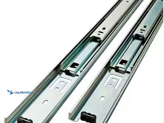 Lot 49-1549369 - (2 packs) Everbilt 1 Pair 18 in. Full Extension Side Mount Ball Bearing Drawer Slide Set 1-Pair (2 P...