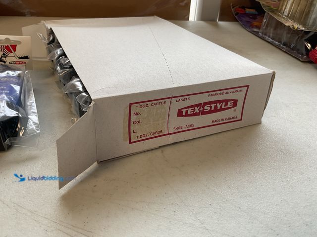 Lot 49-5341511 - TEX-STYLE XL2000 72 INCH BLACK/BLUE CASE OF 12 INDIVIDUALLY WRAPPED PAIRS NEW OLD STOCK