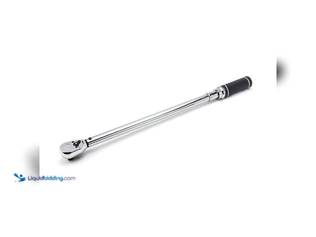 Lot 49-2023156 - Husky 1/2 in. Drive Torque Wrench 50 ft. / lbs. to 250 ft. / lbs. Model # H2DTWA. MSRP $95. Used, di...