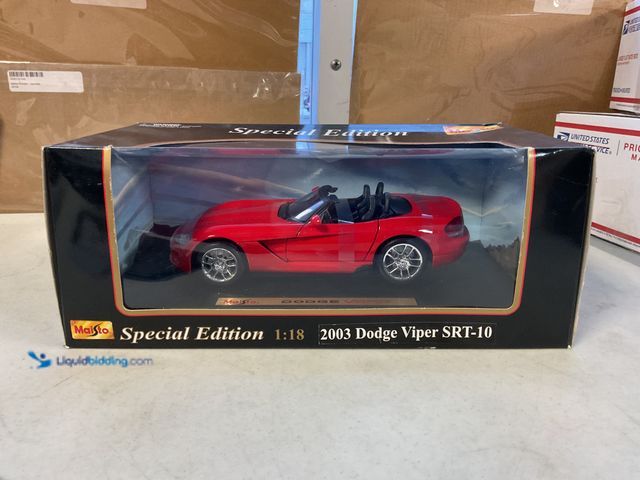 Lot 49-5467309 - Other MAISTO SPECIAL EDITION 1/18 SCALE DIECAST CAR IN ORIGINAL BOX 2003 DODGE VIPER SRT-10