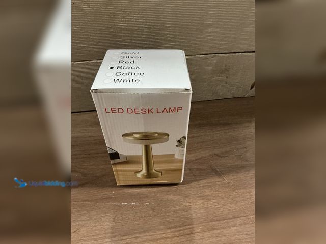 Lot 49-5463687 - LED Desk Lamp (black) Unused