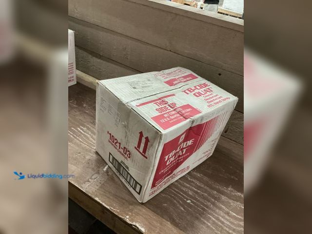 Lot 49-3535345 - TB-Cide Quat® 1 qt Lemon Scent Cleaner and Disinfectant (12 Per Case) New