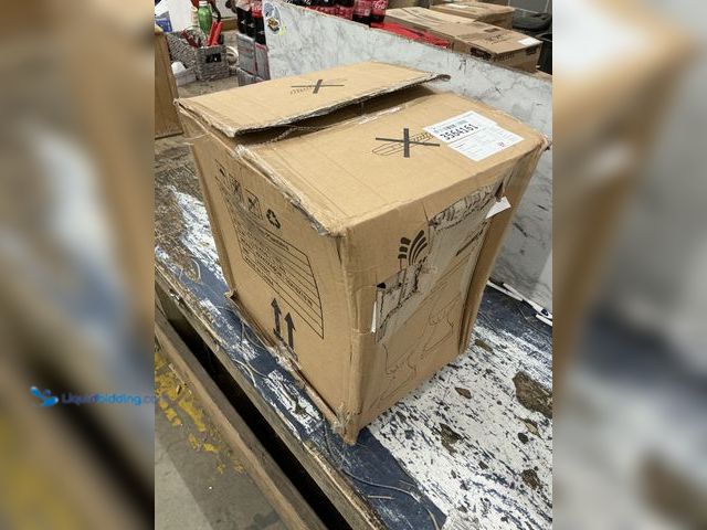 Lot 49-3564161 - WORTH Plastic Planter (white) (2pack) Unused