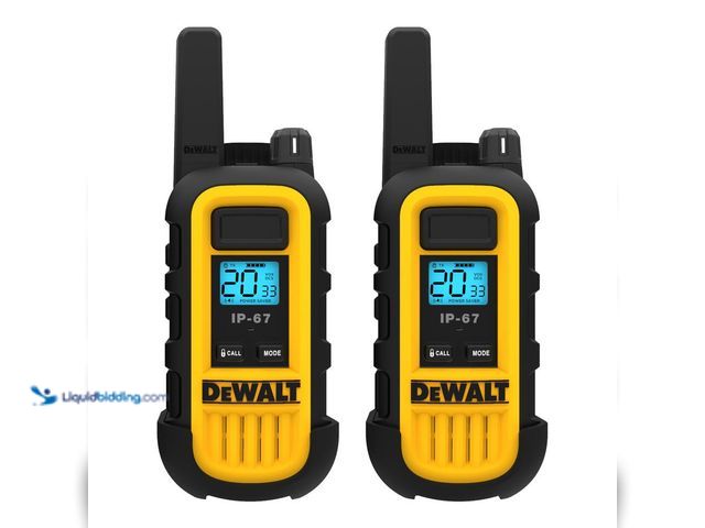 Lot 49-5453454 - DEWALT DXFRS300 Heavy-Duty 1-Watt Walkie Talkies (2-Pack)[Model # DXFRS300] Used