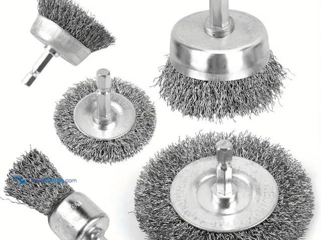 Lot 49-1820926 - New Wire Brush for 1/4 quick connect.  7 pcs.