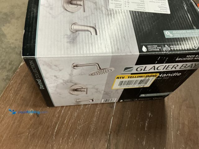 Lot 49-5449516 - Glacier Bay
Dorind Single-Handle 1-Spray Tub and Shower Faucet 1.8 GPM in Brushed Nickel (Valve Inc...